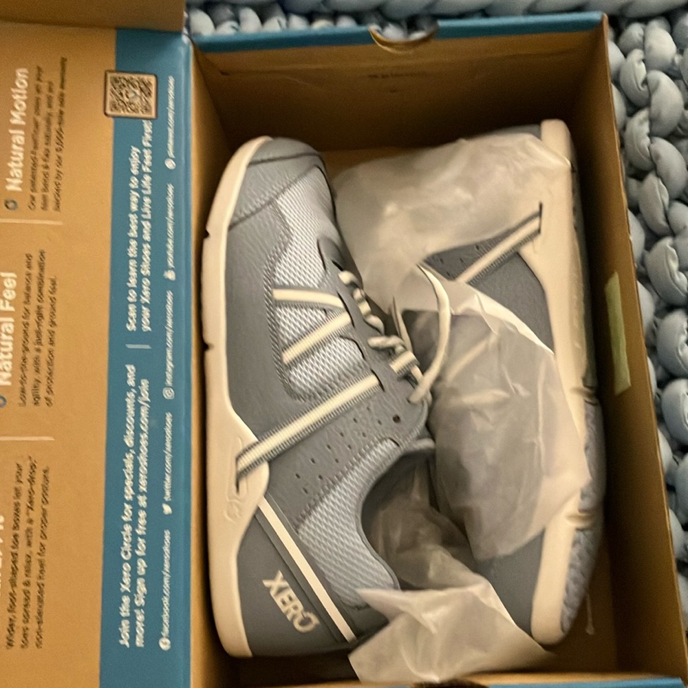 New in Box Xero shoes size 7 dusty blue